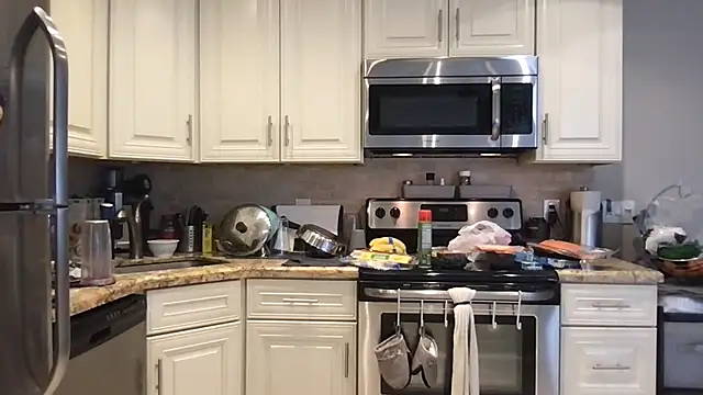 BigGuyMuscle online show from February 6, 3:41 pm