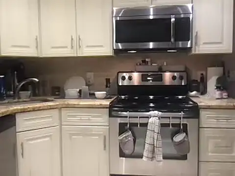 BigGuyMuscle online show from January 9, 3:26 am