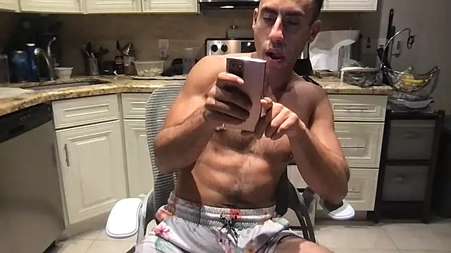 BigGuyMuscle online show from October 2, 3:32 am