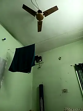 PrabV0319 online show from October 28, 5:15 pm