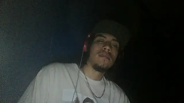 AlexAlejandro13 online show from October 24, 5:20 am