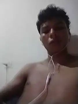 Snapshot of kiddkiekee chatting on July 16, 5:25 am kiddkiekee online show from July 16, 5:25 am