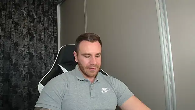 Thori92 online show from March 26, 7:40 pm