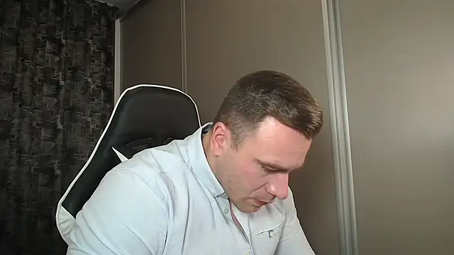 Thori92 online show from January 21, 6:33 pm