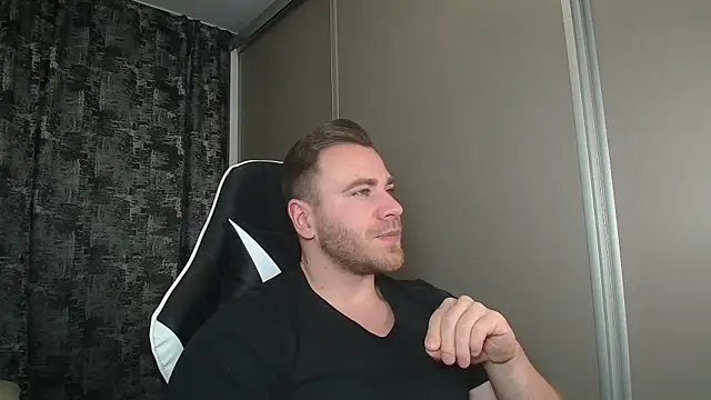 Thori92 online show from January 5, 4:59 pm