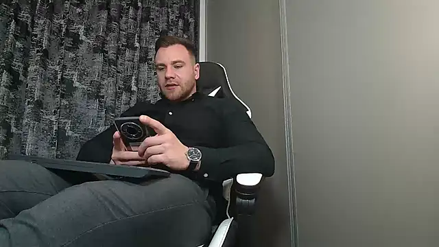 Thori92 online show from February 12, 6:09 pm