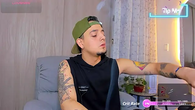 alejandro calderon1 online show from September 22, 4:12 am