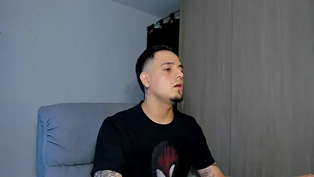 alejandro calderon1 online show from March 20, 11:23 pm