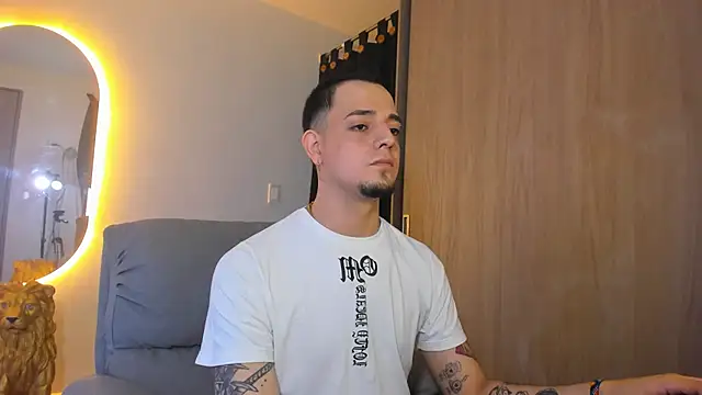 alejandro calderon1 online show from January 29, 1:48 am