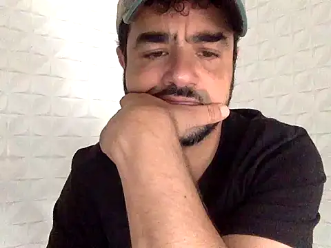 SMOKERBEASTBR online show from March 4, 7:32 pm