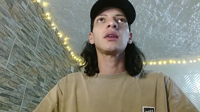 omar alurba online show from April 21, 10:38 pm