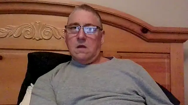 Snapshot of takeitall101 chatting on September 13, 9:05 pm takeitall101 online show from September 13, 9:05 pm