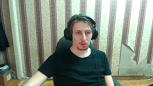 darienlarge online show from September 13, 7:26 pm