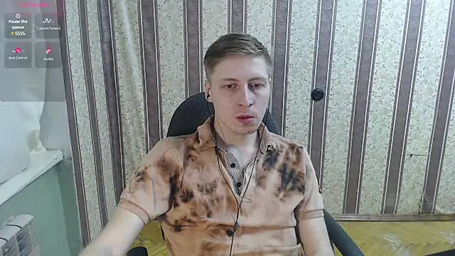 darienlarge online show from March 2, 4:36 pm