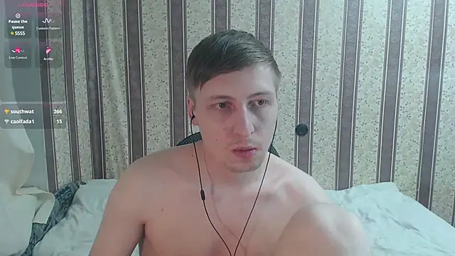 darienlarge online show from March 14, 6:07 pm