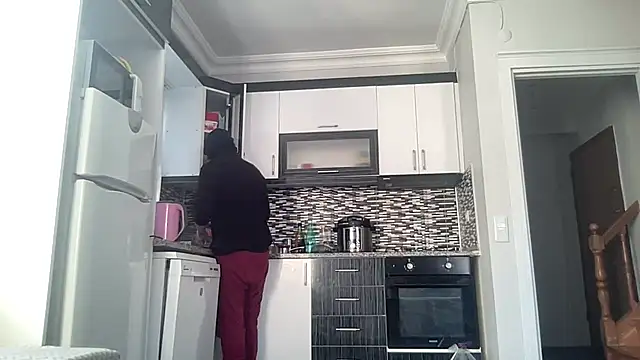 ALPHANDRE online show from February 11, 5:58 am