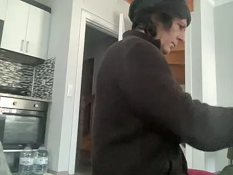 ALPHANDRE online show from February 8, 6:54 am