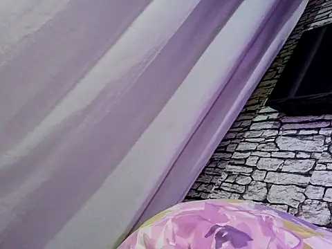 xlovercum online show from April 19, 4:39 pm