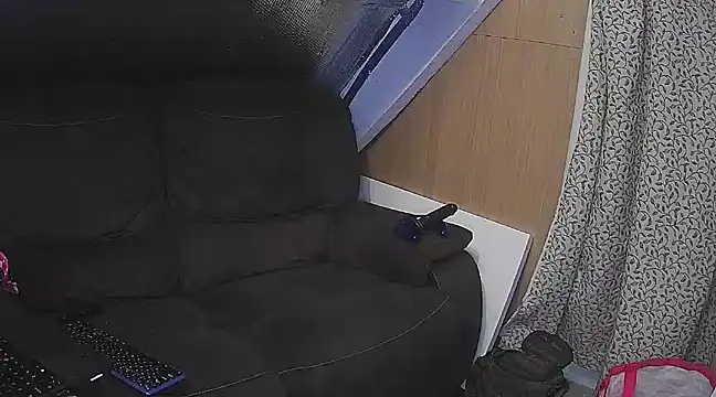 Snapshot of rob2810 chatting on January 28, 7:53 pm rob2810 online show from January 28, 7:53 pm