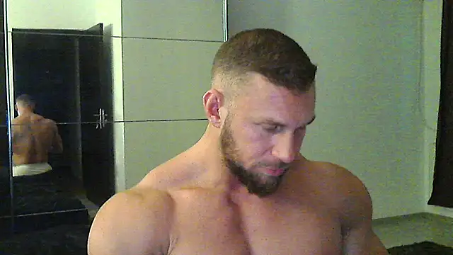 muscularkevin online show from October 30, 3:02 pm