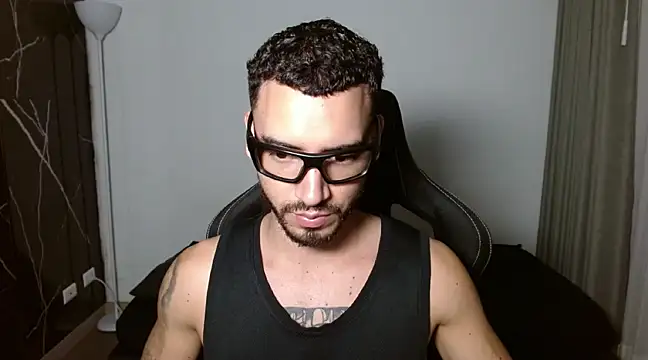Dangerous-Men online show from February 12, 3:51 am