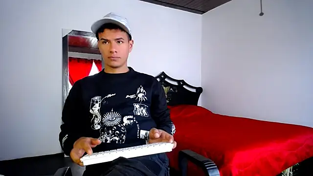 Snapshot of Deiby_casas chatting on January 14, 2:00 pm Deiby casas online show from January 14, 2:00 pm