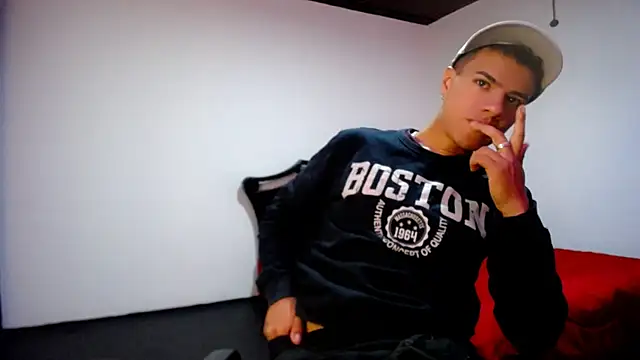 Snapshot of Deiby_casas chatting on January 12, 3:39 am Deiby casas online show from January 12, 3:39 am