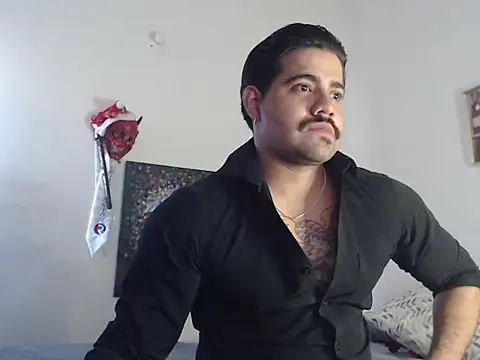Snapshot of _Coddygold_ chatting on December 19, 12:01 pm  Coddygold  online show from December 19, 12:01 pm