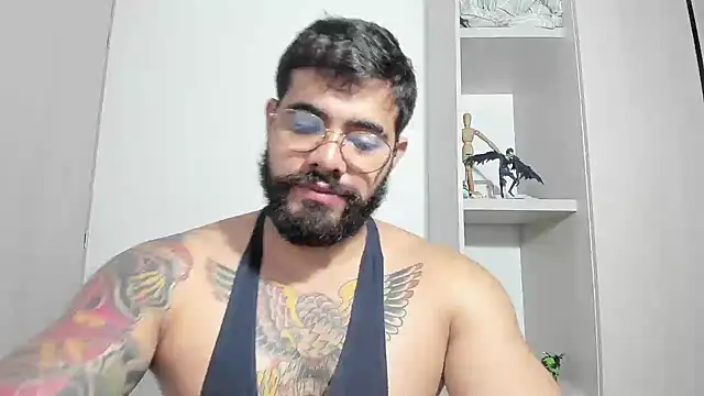 Snapshot of _Coddygold_ chatting on September 30, 1:47 pm  Coddygold  online show from September 30, 1:47 pm