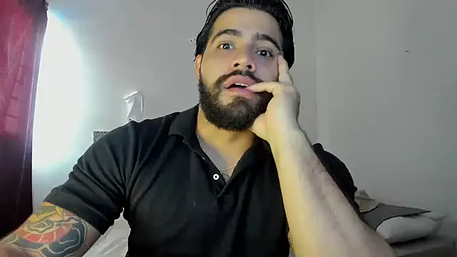 Snapshot of _Coddygold_ chatting on February 23, 12:54 pm  Coddygold  online show from February 23, 12:54 pm