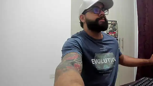  Coddygold  online show from June 3, 9:20 pm