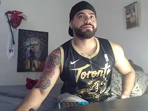 Snapshot of _Coddygold_ chatting on December 12, 11:50 am  Coddygold  online show from December 12, 11:50 am