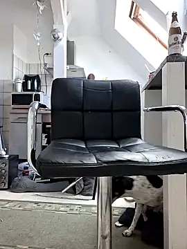 Percy ohv online show from March 29, 1:11 pm