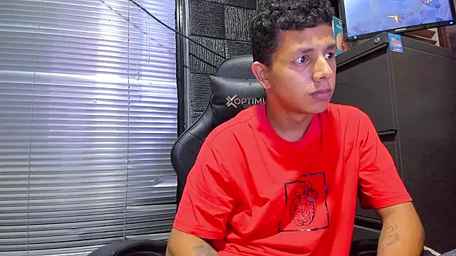 boy bigcock24cm online show from June 26, 11:29 pm