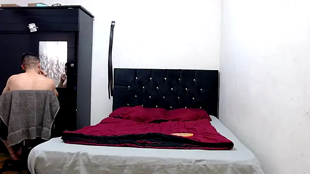 suckmydickbitch97 online show from February 20, 12:15 pm