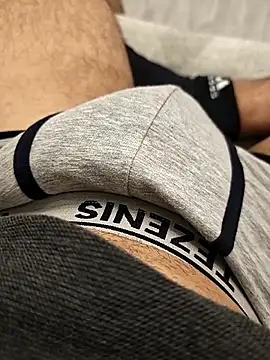 QuietBoy online show from April 28, 2:44 pm