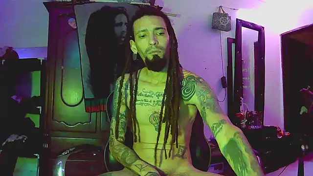 caribbeanlover1 online show from December 19, 11:39 am