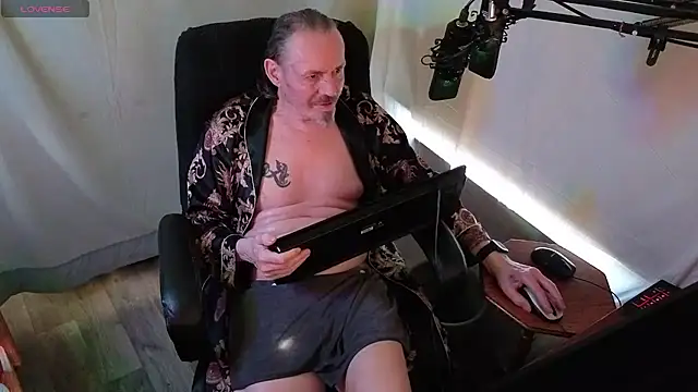 Richy  Rich  online show from July 6, 11:27 pm