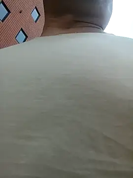 chicoguapo8 online show from December 17, 5:52 pm