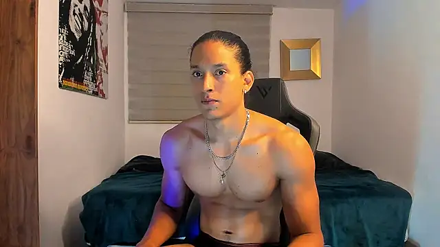 Liam V online show from December 6, 10:05 am