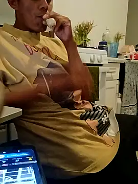 BIG-CkD F online show from April 12, 3:02 pm