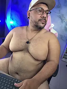 jacoob woods online show from June 3, 12:40 pm