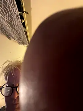 jck1m0t online show from November 8, 7:00 am