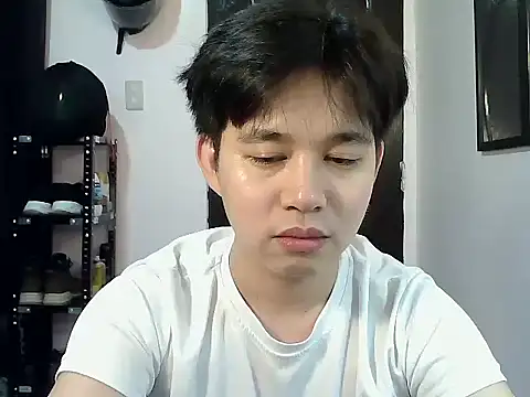 alfonsoasiancutie online show from January 18, 10:50 am