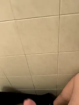 manuel9428 online show from December 18, 10:33 am