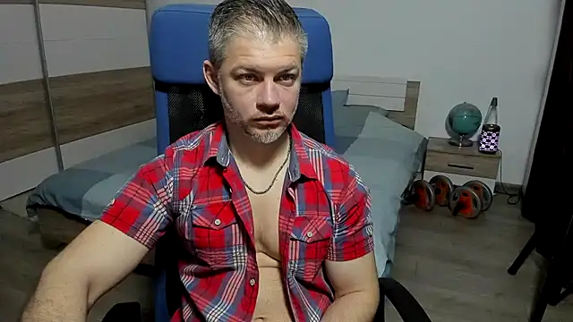 RobbyShawz online show from March 22, 7:02 am