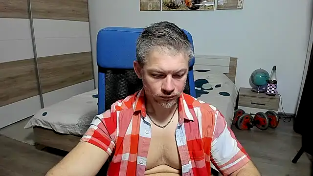 RobbyShawz online show from January 9, 7:02 am