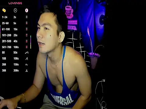 000batman000 online show from February 21, 1:34 pm