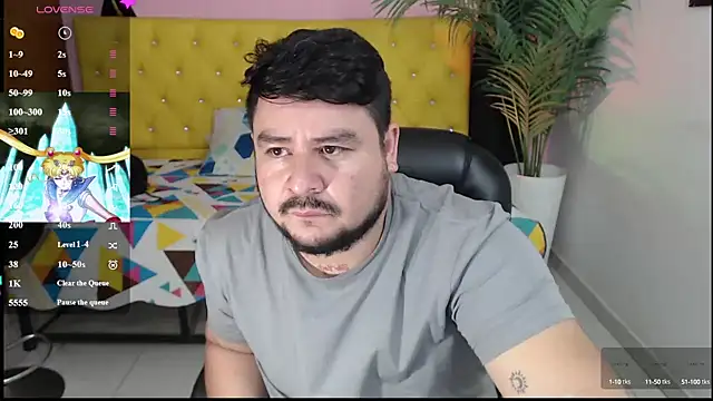 Snapshot of oso_dirty_ chatting on December 3, 5:34 pm oso dirty online show from December 3, 5:34 pm