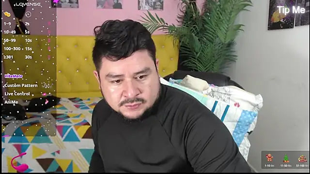 Snapshot of oso_dirty_ chatting on December 6, 5:22 pm oso dirty online show from December 6, 5:22 pm